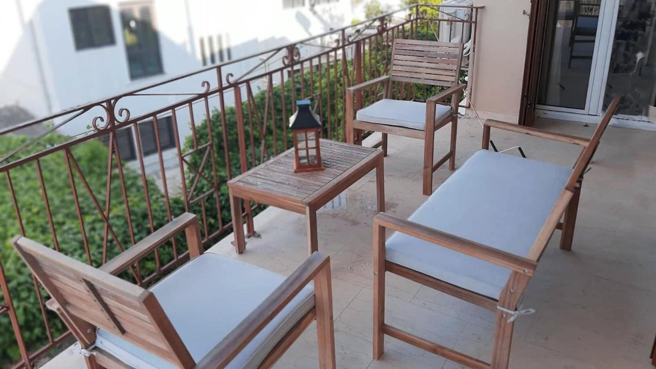 Tasias Apartments Lixouri Exterior foto